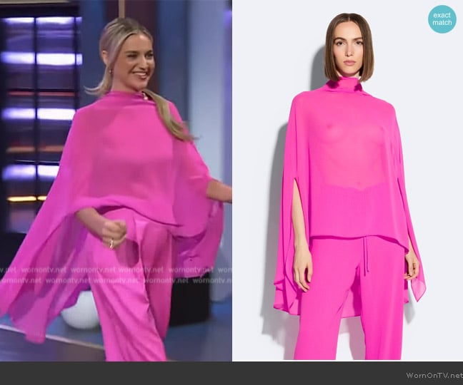 Lapointe Georgettte Oversized Cape Tee worn by Kelsea Ballerini on The Kelly Clarkson Show