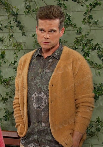 Leo's green bandana print shirt and camel cardigan on Days of our Lives