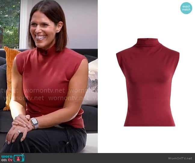 Madewell Funnel Neck Crop Muscle Tee in Claret worn by Dana Jacobson on CBS Mornings