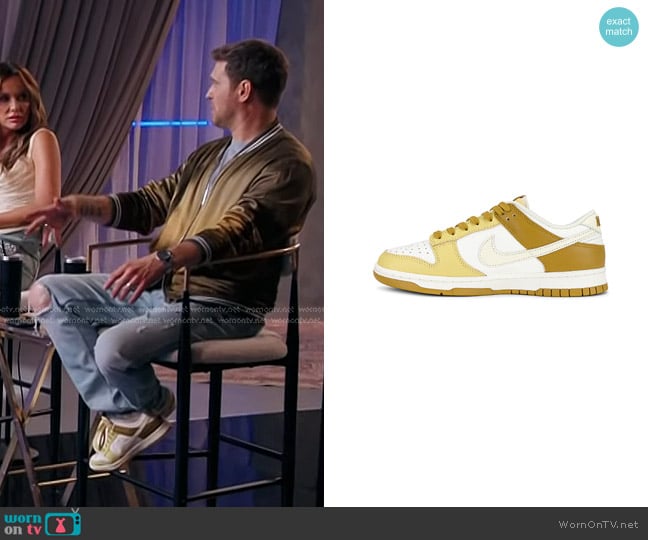 Nike Dunk Low Retro in Bronzine worn by Michael Bublé on The Voice