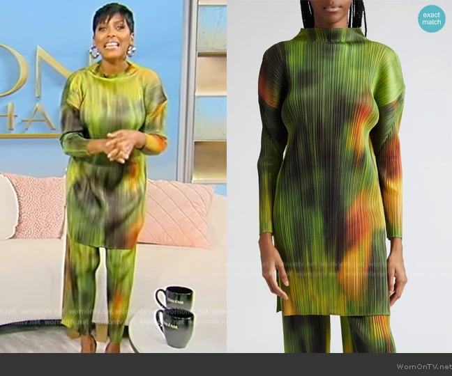 Tamron’s green tie dye mini dress on Tamron Hall Show