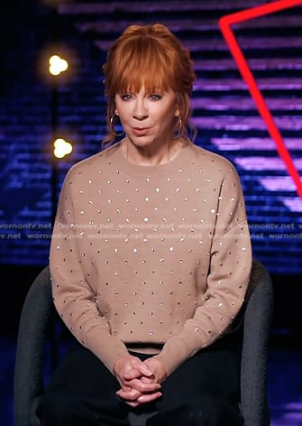 Reba’s beige embellished sweatshirt on The Voice