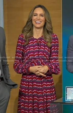 Rhiannon's pink geometric print pleated dress on Good Morning America