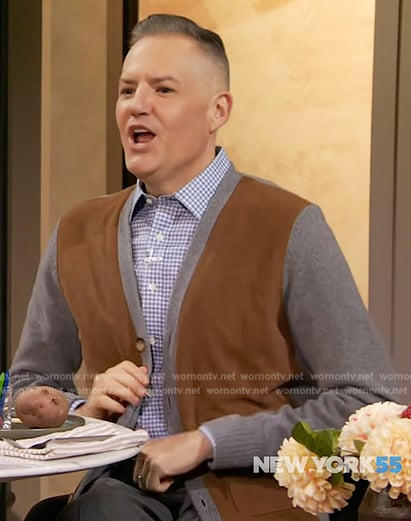 Ross’s colorblock cardigan on The Drew Barrymore Show