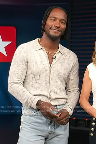 Scott's printed shirt on Access Hollywood