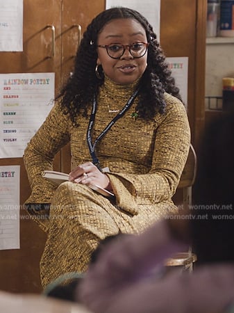 Janine's yellow marled sweater dress on Abbott Elementary