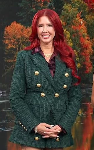 Dr Stacie Stephenson’s green tweed blazer and shorts on Access Hollywood