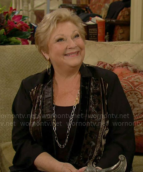 Traci’s velvet kimono jacket on The Young and the Restless