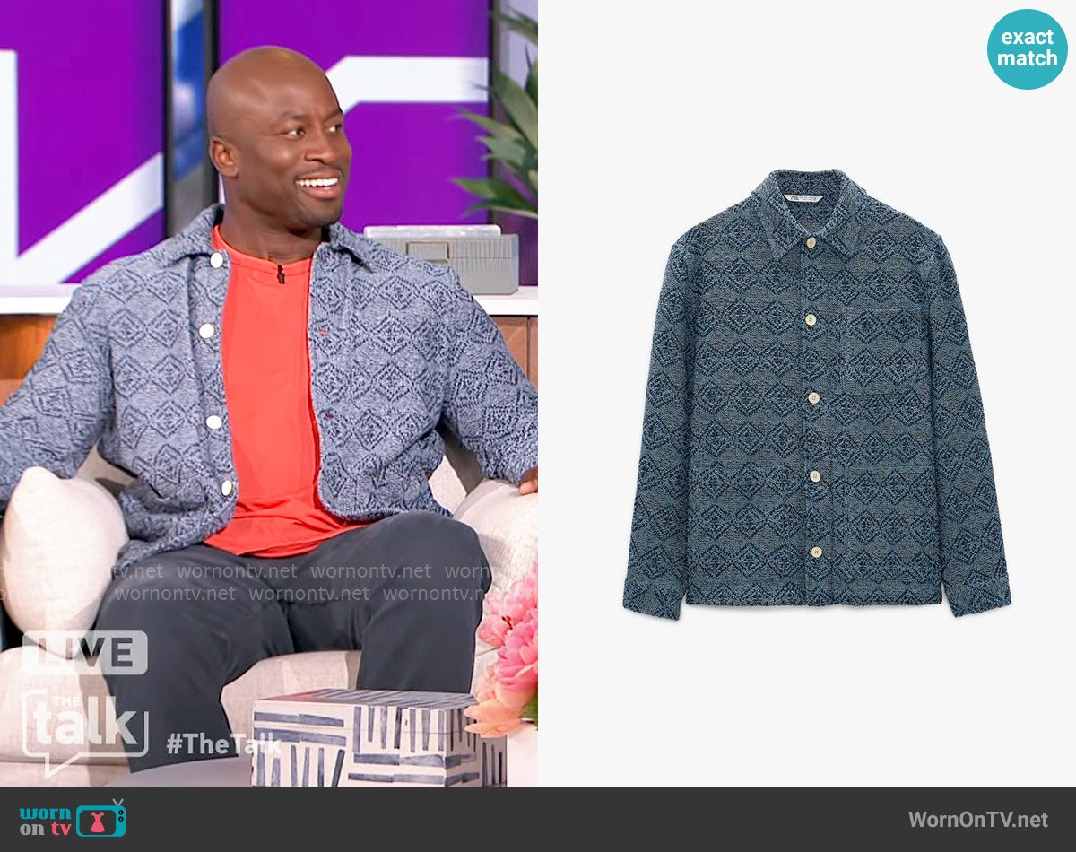 Zara Geometric Jacquard Jacket worn by Akbar Gbajabiamila on The Talk