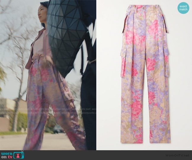 Dries van Noten Floral-print satin-jacquard cargo pants worn by Sarah Weber (Poppy Liu) on No Good Deed