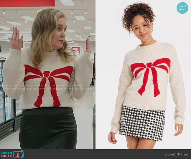 A New Day Holiday Crewneck Pullover Sweater worn by Cara Sylvester on Today