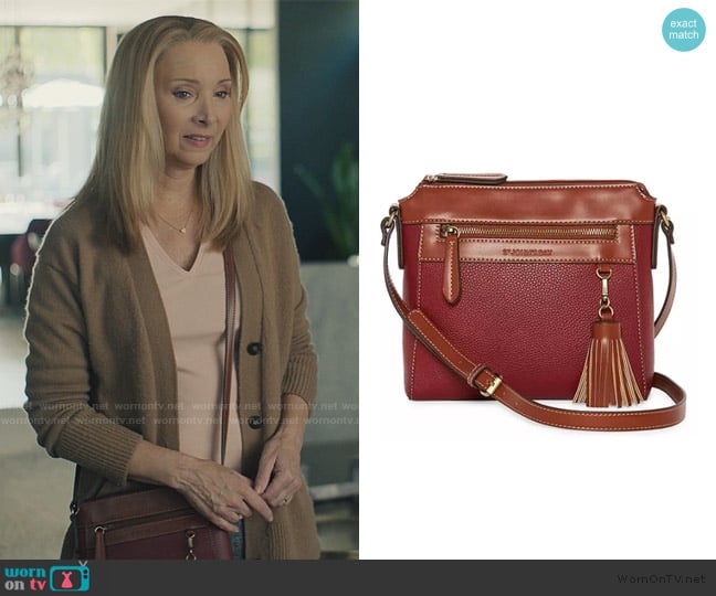 St. John Quincy Crossbody Bag worn by Lydia Morgan (Lisa Kudrow) on No Good Deed