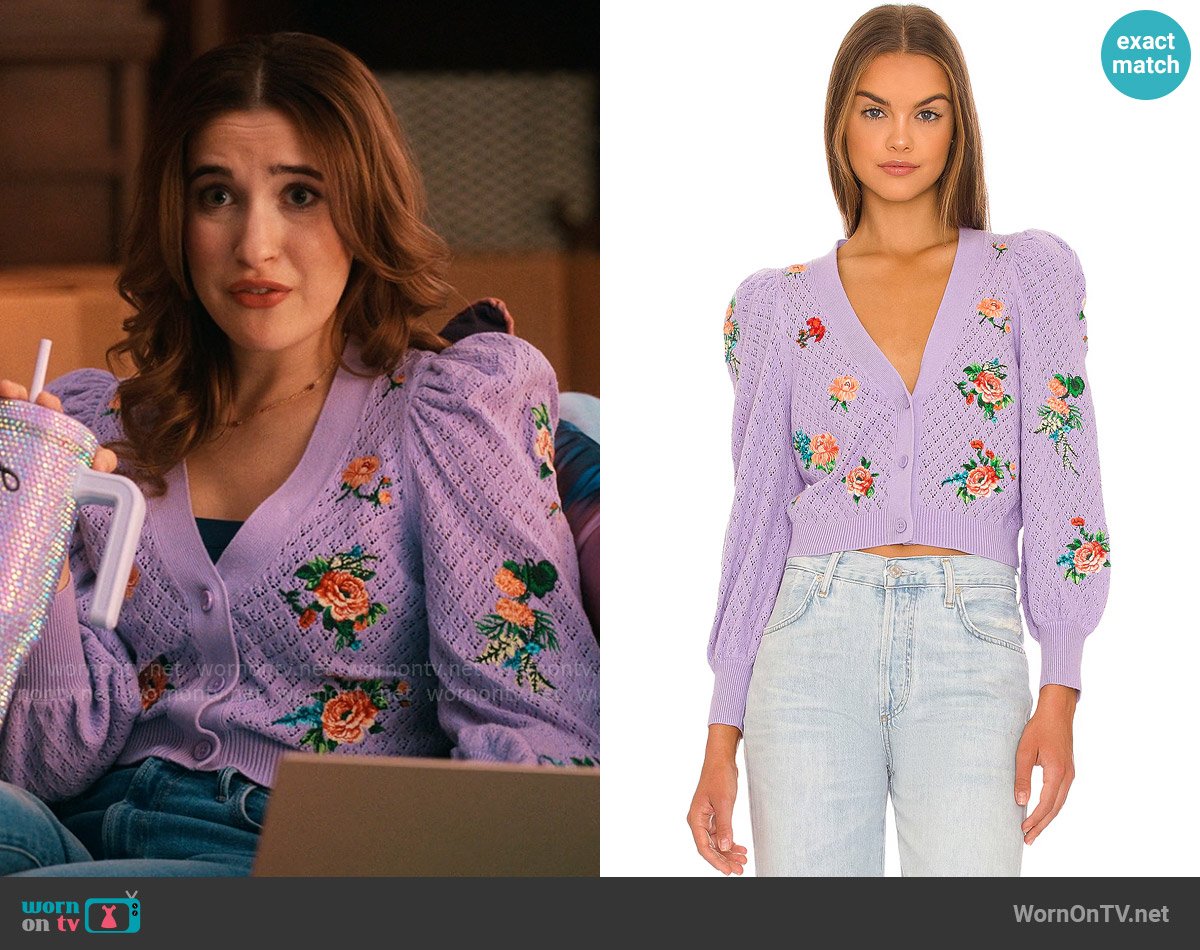 Alice + Olivia Morita Floral Cardigan in Lavender worn by Kacey (Gracie Lawrence) on The Sex Lives of College Girls