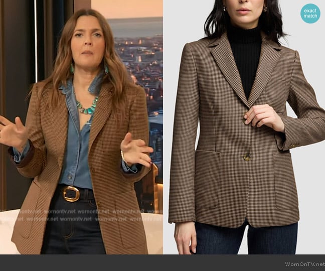 Drew’s beige check blazer on The Drew Barrymore Show