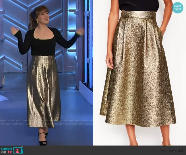 Boden Angelica Jacquard Skirt worn by Kelly Clarkson on The Kelly Clarkson Show