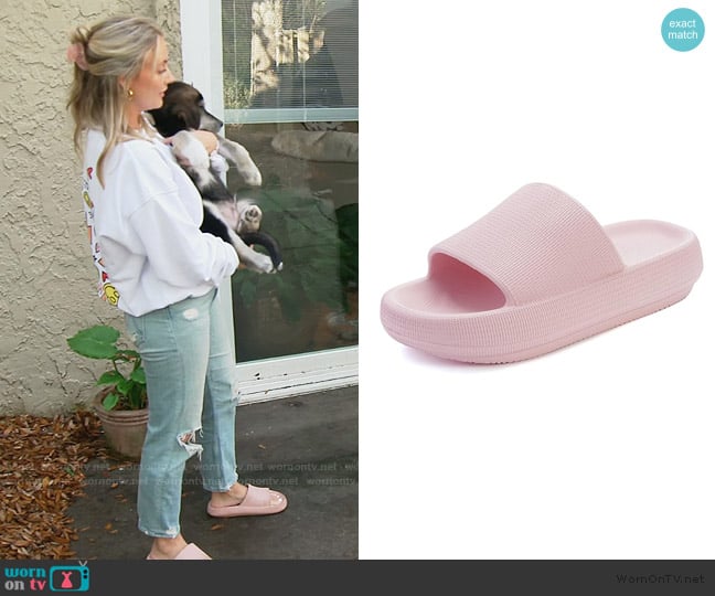 Taylor’s pink slippers on Southern Charm