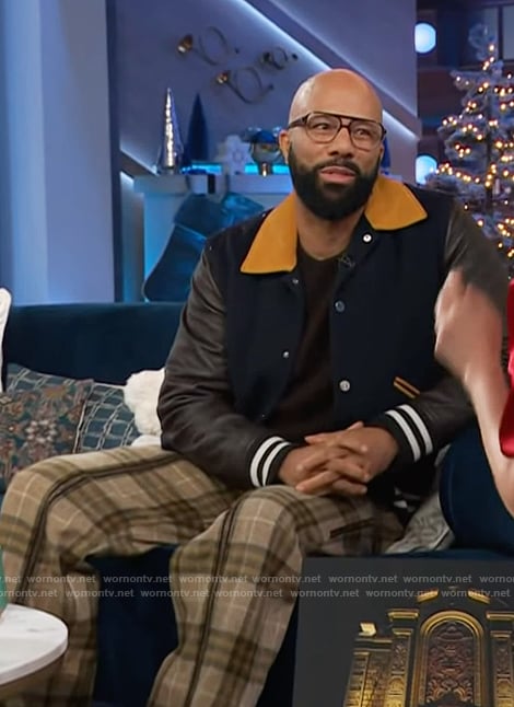 Common’s plaid pants on The Kelly Clarkson Show