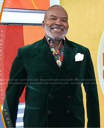 David Alan Grier's green velvet blazer on Today