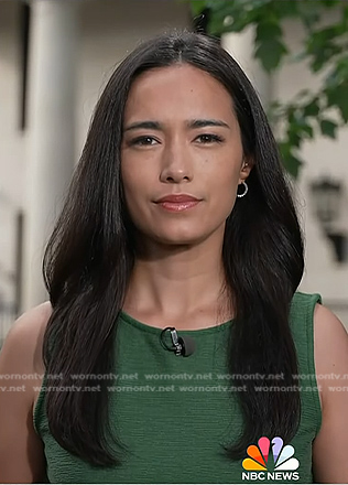 Emilie’s green tie front top on Today
