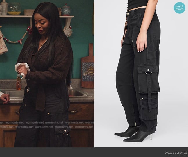 Gap x Cult Gaia Cargo Barrel Pants worn by Ava Coleman (Janelle James) on Abbott Elementary