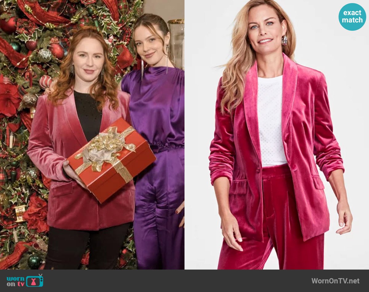 INC International Concepts Velvet Blazer in Crimson Autumn worn by Mariah Copeland (Camryn Grimes) on The Young and the Restless