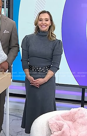 Jenn Falik’s grey puff sleeve sweater dress on Today