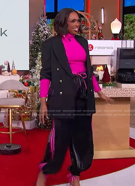 Jennifer’s black double breasted blazer and pants on The Jennifer Hudson Show