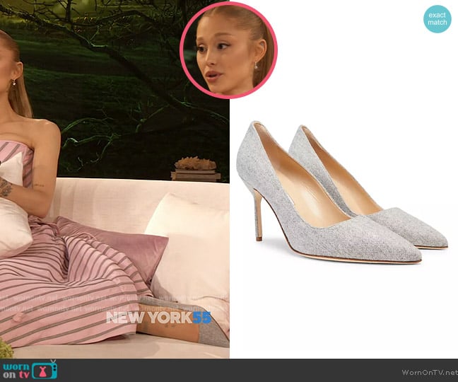 Ariana Grande’s gray pumps on The Drew Barrymore Show