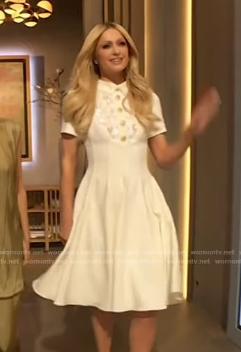 Paris Hilton’s white lace dress on The Drew Barrymore Show