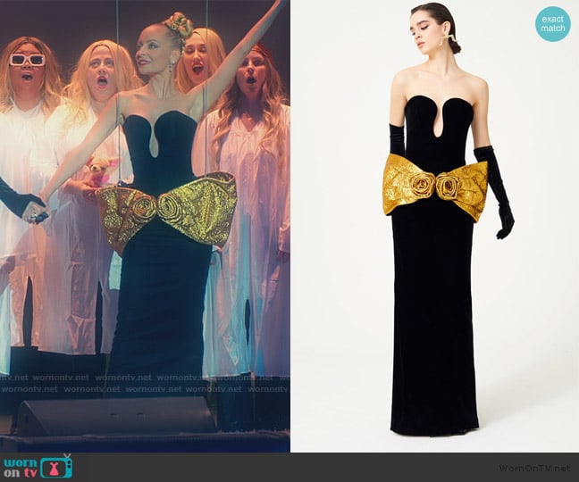 Raisa Vanessa Black Velvet Strapless Dress With Handmade Gold Flower Detail worn by Nicole Richie on Paris and Nicole The Encore