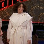 Shye’s white short sleeve trench coat on The Voice