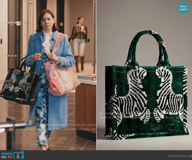 Wolf and Willa Large Tote worn by Elsbeth Tascioni (Carrie Preston) on Elsbeth