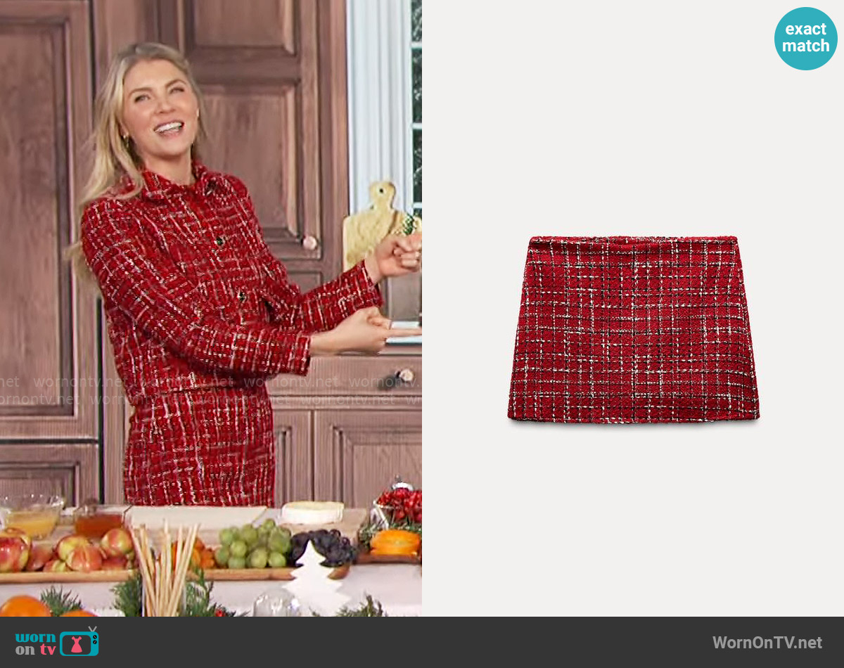 Zara Textured Skort worn by Amanda Kloots on The Talk