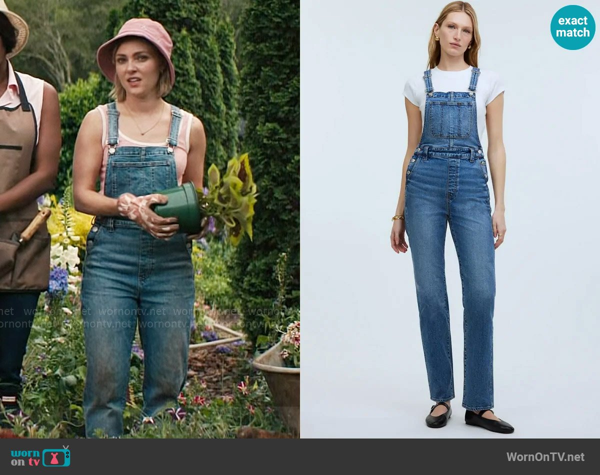 Madewell The '90s Straight Overalls in Fawnbrook Wash worn by Alice (AnnaSophia Robb) on Grosse Pointe Garden Society