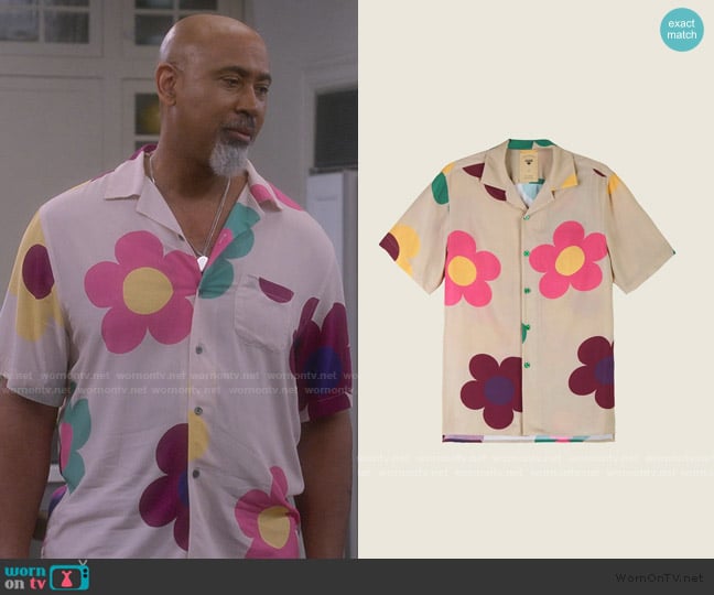 OAS Daisy Viscose Shirt worn by Frank (Lamont Thompson) on The Upshaws