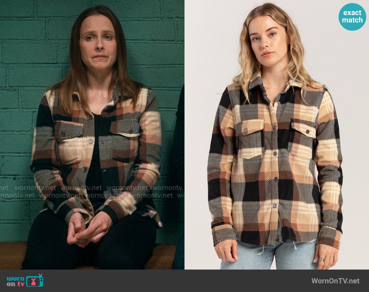 Kimberly’s beige plaid shirt jacket on The Sex Lives of College Girls