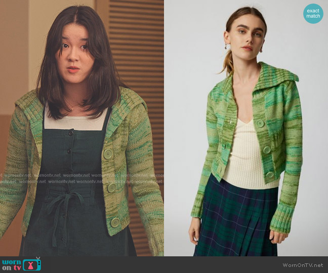 Urban Outfitters Kennedy Cardigan worn by Stella Cho (Audrey Huynh) on XO Kitty