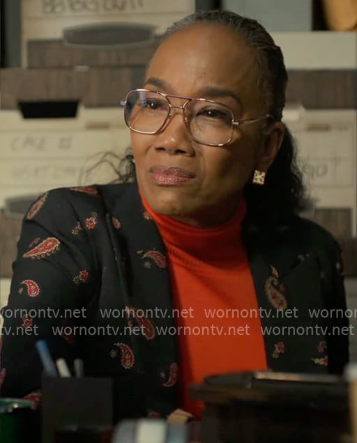 Amanda's paisley print blazer on Will Trent