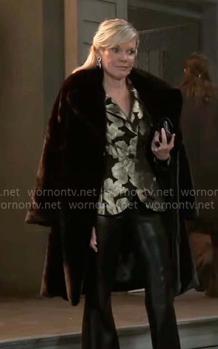 Ava's brown fur coat on General Hospital