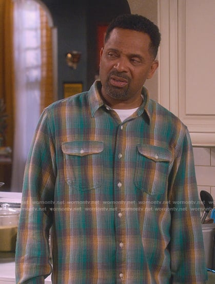 Bennie's green plaid shirt on The Upshaws