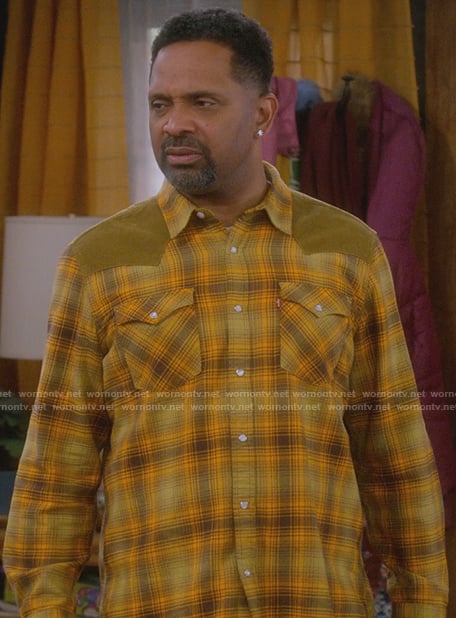 Bennie’s yellow plaid western shirt on The Upshaws