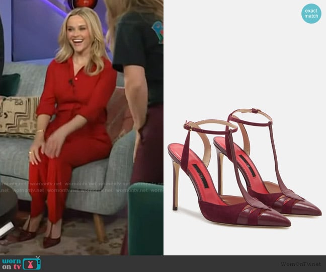 Carolina Herrera Initials Insignia 100 Leather Pumps worn by Reese Witherspoon on The Kelly Clarkson Show