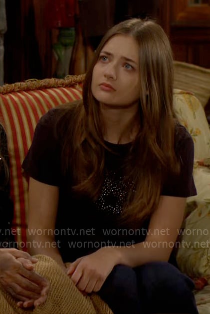 Faith's rhinestone star t-shirt on The Young and the Restless