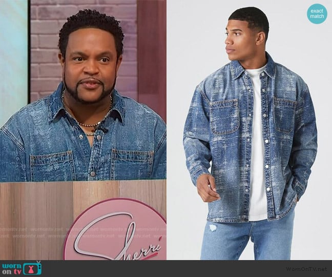 Forever 21 Distressed Gradient Wash Shirt worn by Jawn Murray on Sherri