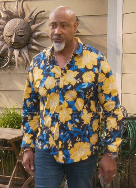 Frank's floral print long sleeve shirt on The Upshaws