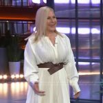 Patricia Arquette’s white pleated dress on The Kelly Clarkson Show