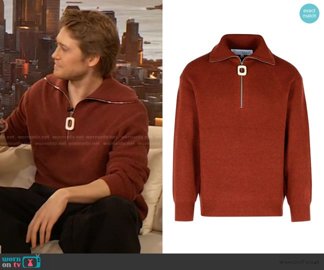 JW Anderson Brown Polyamide Blend Sweater worn by Joe Alwyn on The Drew Barrymore Show