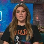 Kelly’s black Billy Joel graphic print tee on The Kelly Clarkson Show