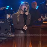 Kelly’s brown mixed media leather dress on The Kelly Clarkson Show