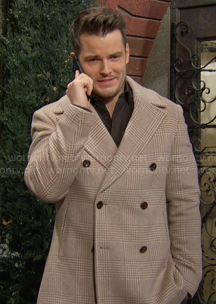 Kyle’s beige checked coat on The Young and the Restless